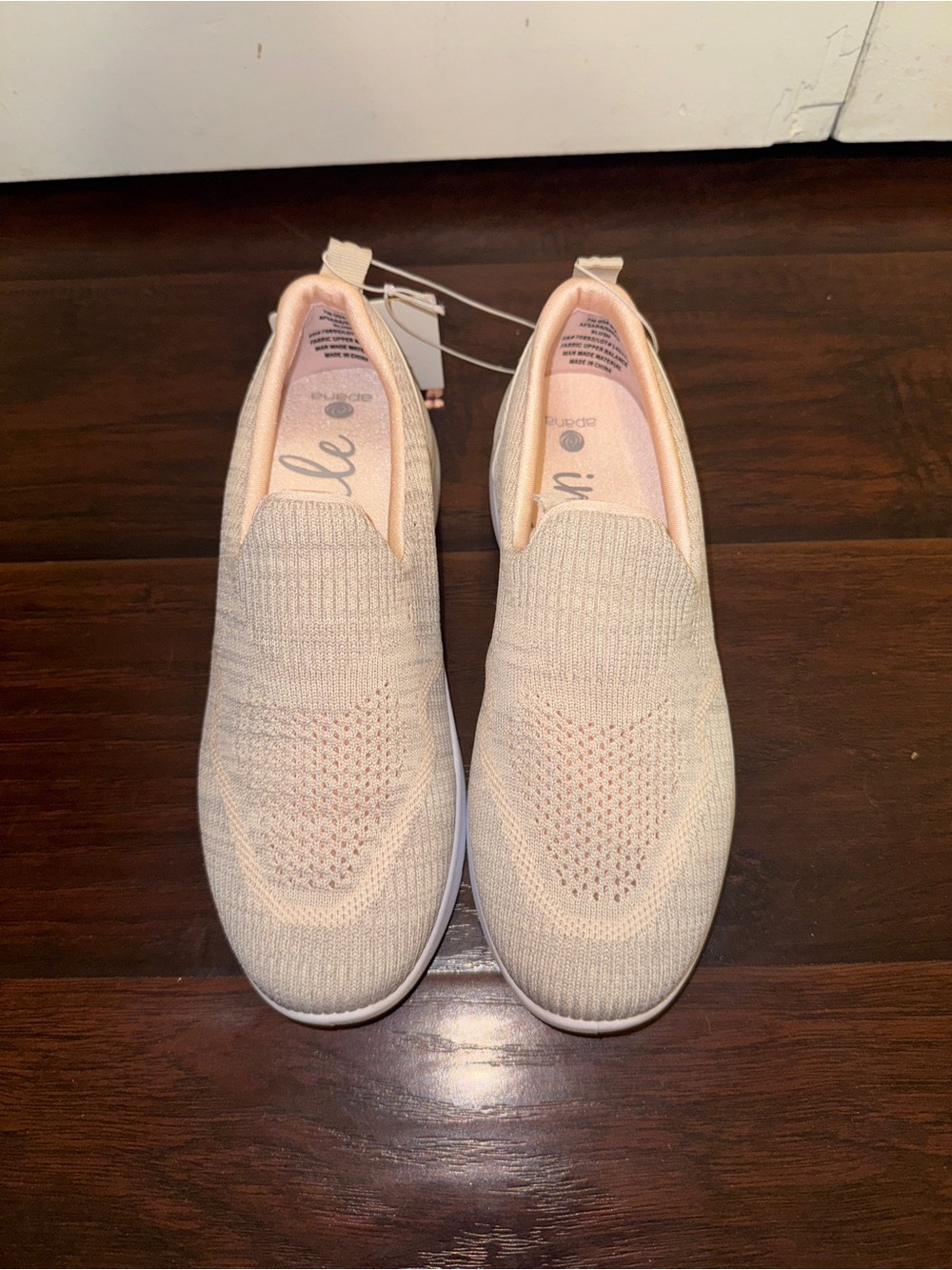 Women's Slip-On Fashion Sneakers Sz 7
